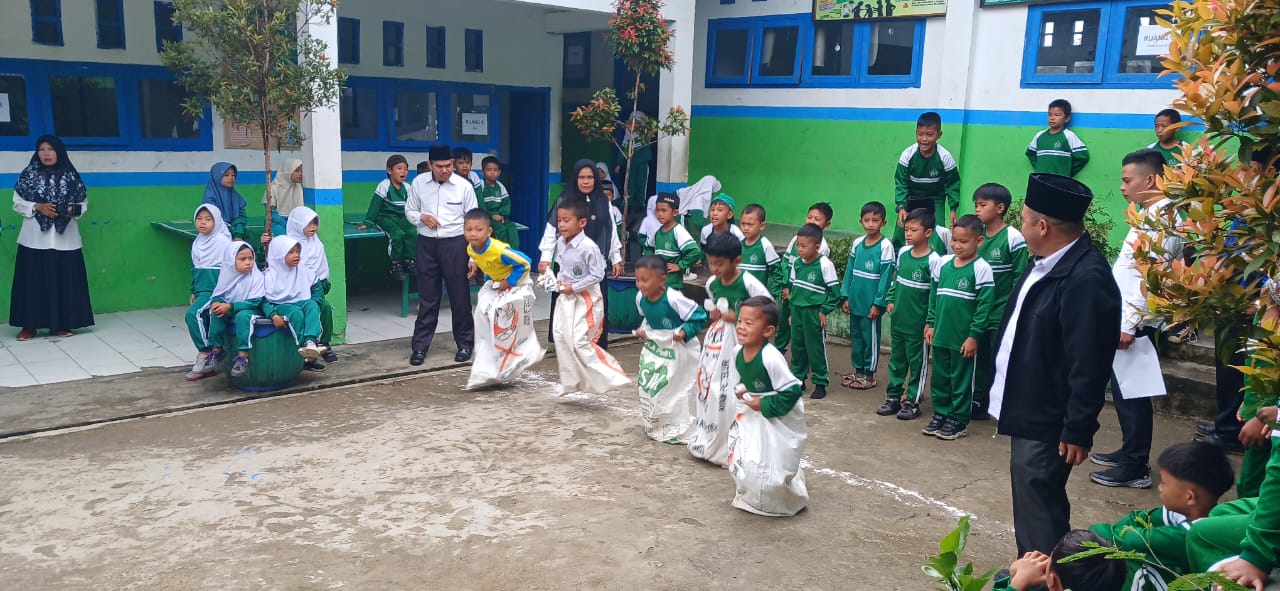 Keseruan Pelaksanaan ClassMeeting Di MIN 4 Kerinci 