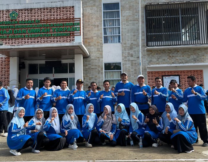 Kepala Madrasah MIN 4 Kerinci dan Majelis Guru Ikuti Jalan Santai HAB ke-80 Kemenag Kerinci