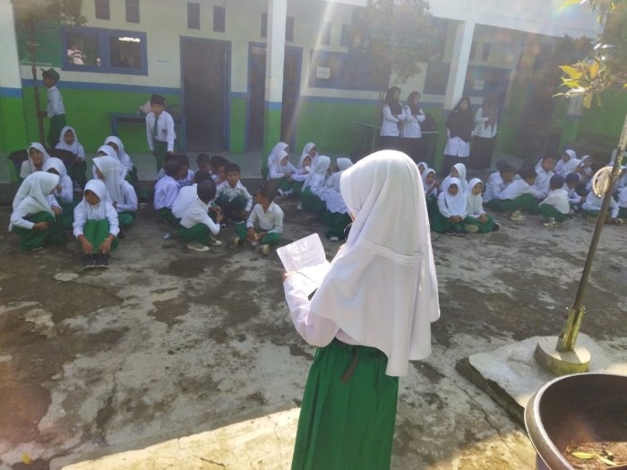 Siswa Madrasah Ibtidaiyah Negeri 4 Kerinci adakan kegiatan Kultum Asah Kemampuan Diri Publik Speaking