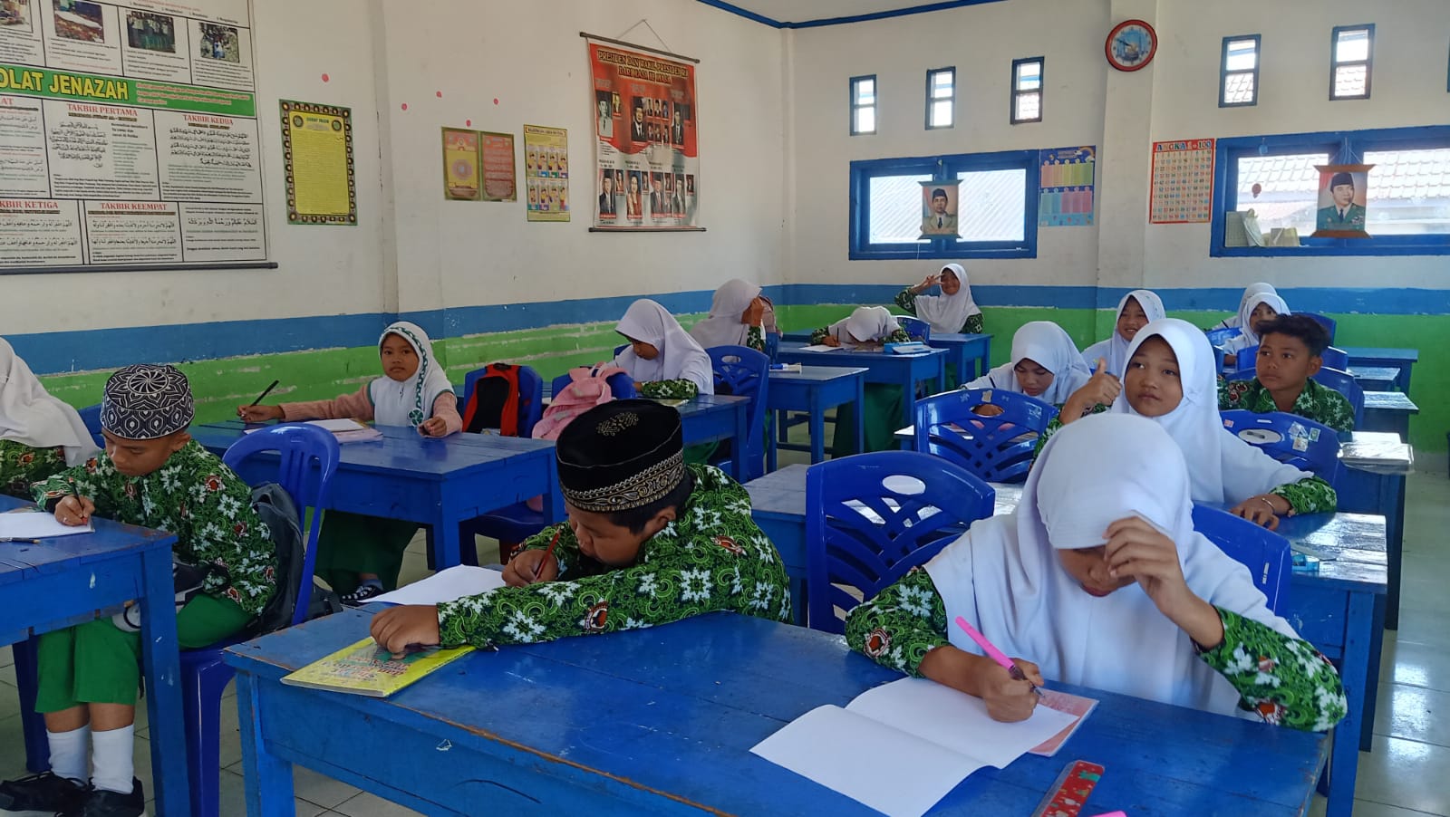 Pelaksanaan Penilaian Harian Tahun Pelajaran 2024-2025 Di MIN 4 Kerinci